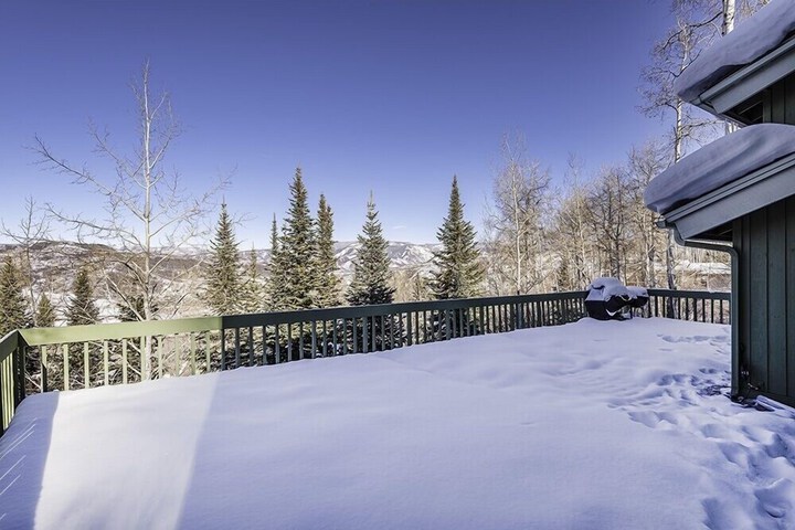 Property Grounds 34 of 36