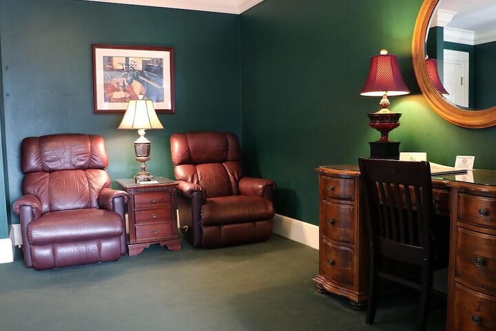 Room 14 of 39