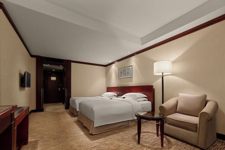 Room 5 of 34