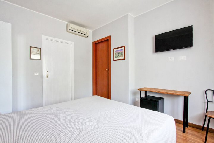 Room 13 of 51