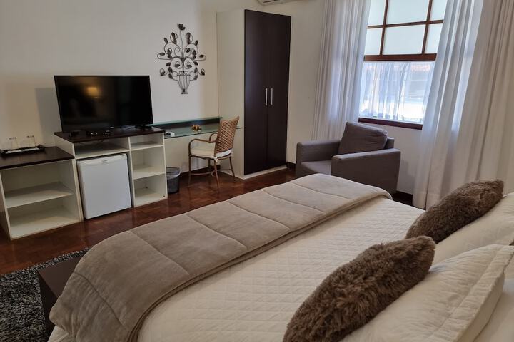 Room 44 of 152