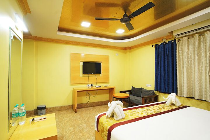 Room 12 of 94