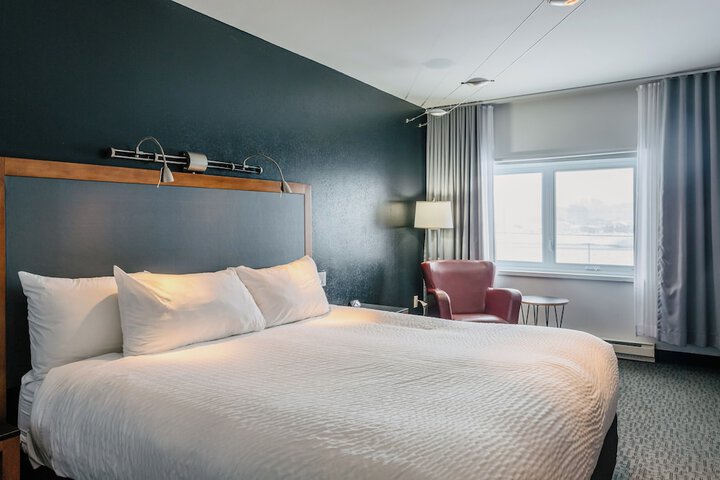 Room 42 of 86