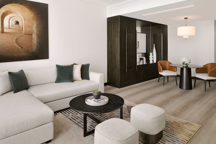 Room 40 of 120