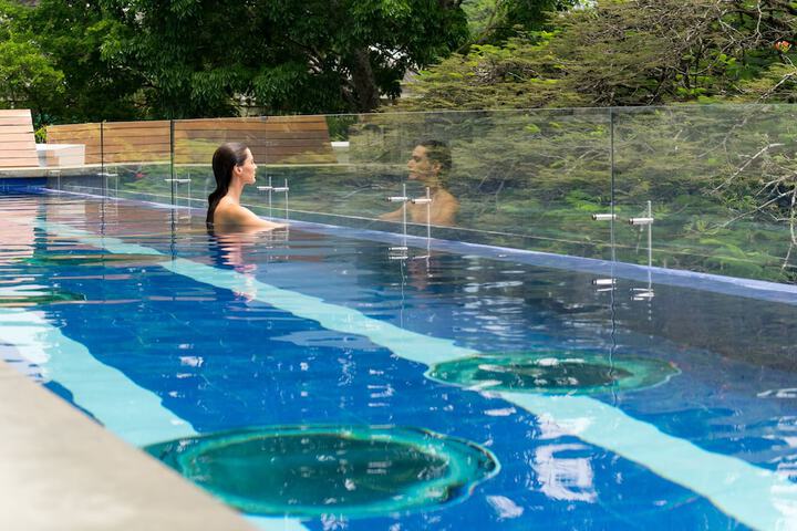 Hotel Pool