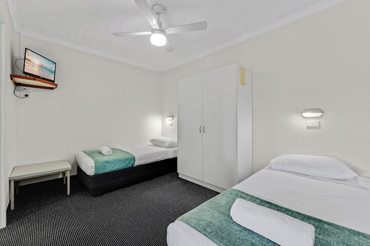 Room 8 of 70