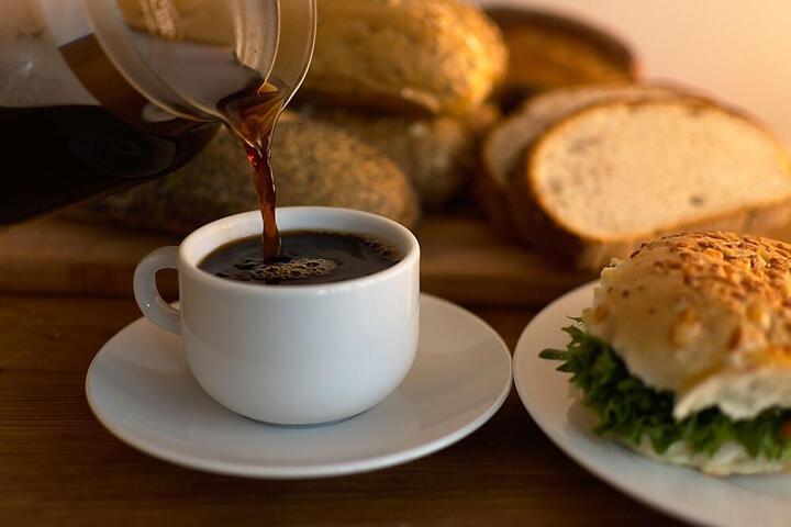 Breakfast/Coffee Service 3 of 6
