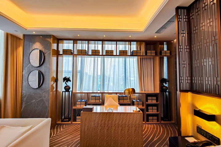 Room 36 of 162