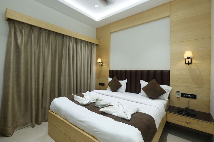 Room 32 of 136