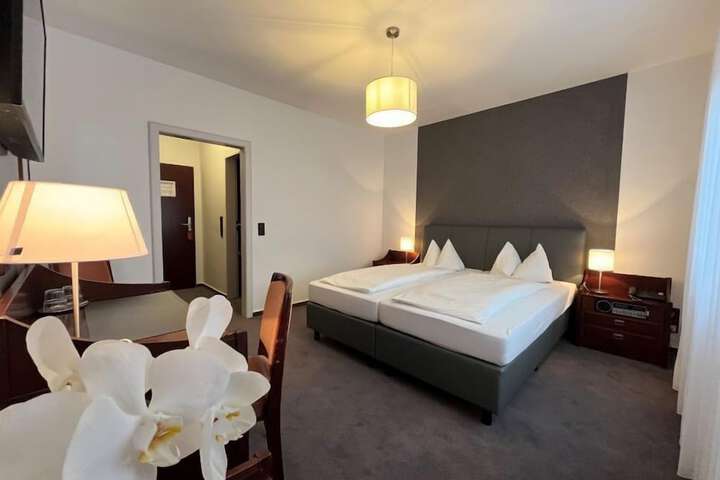 Room 5 of 23