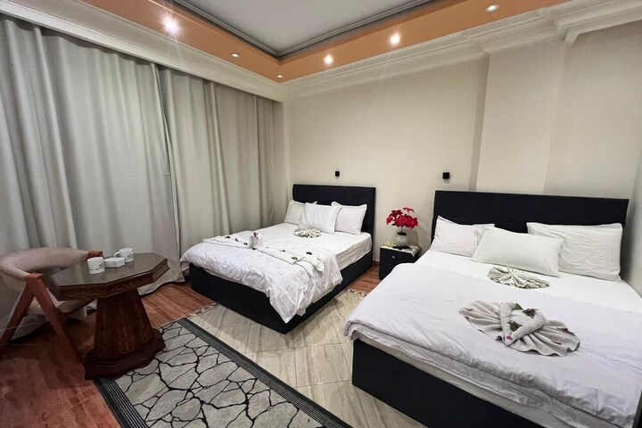 Room 12 of 43