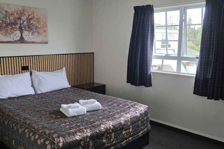 Room 65 of 141