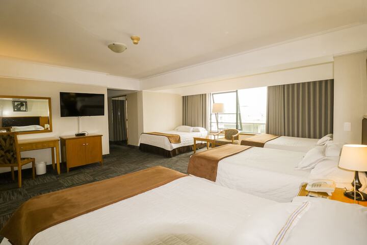 Room 30 of 125
