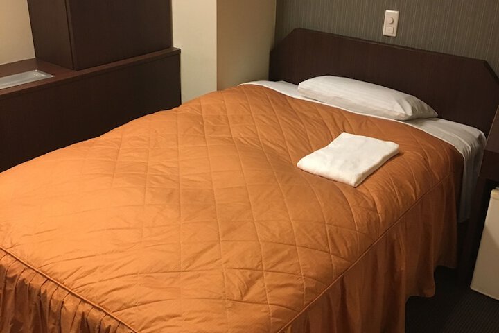 Room 6 of 87