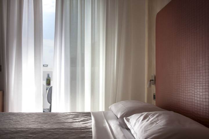 Room 20 of 65