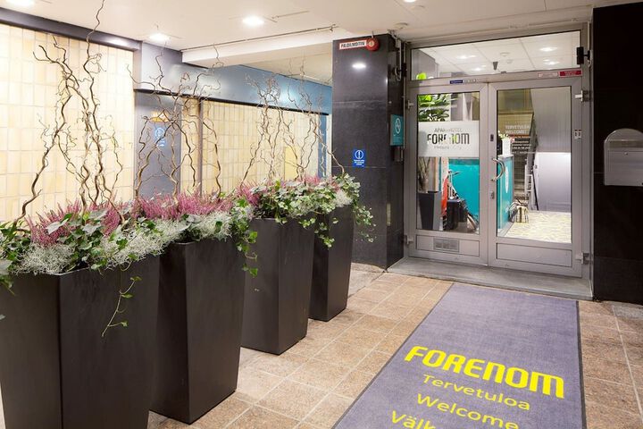 Guest Lobby