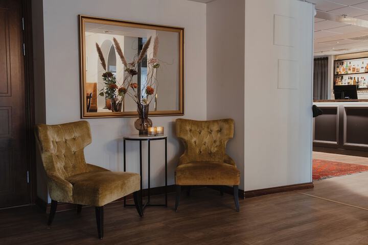 Lobby Entry