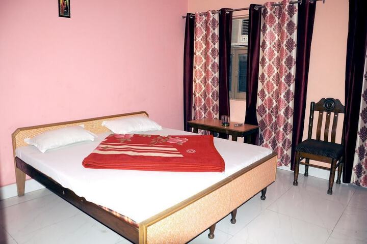 Room 3 of 7
