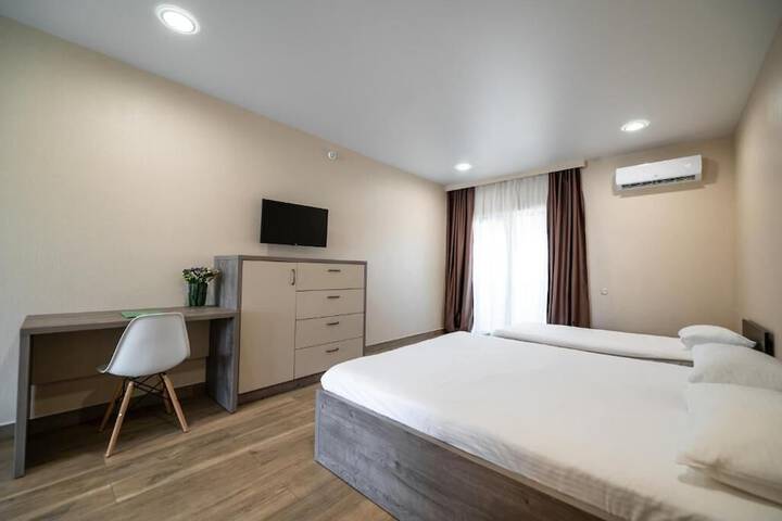 Room 35 of 109