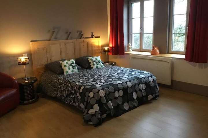 Room 5 of 52