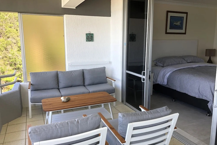 Room 3 of 12