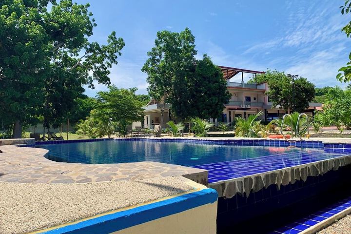 Pool 15 of 26
