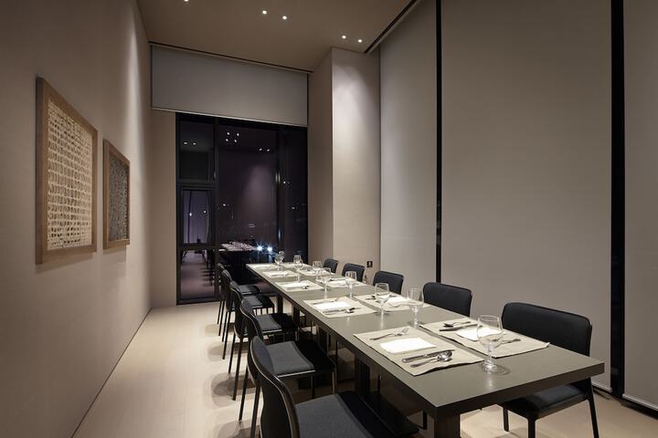 Dining 46 of 73