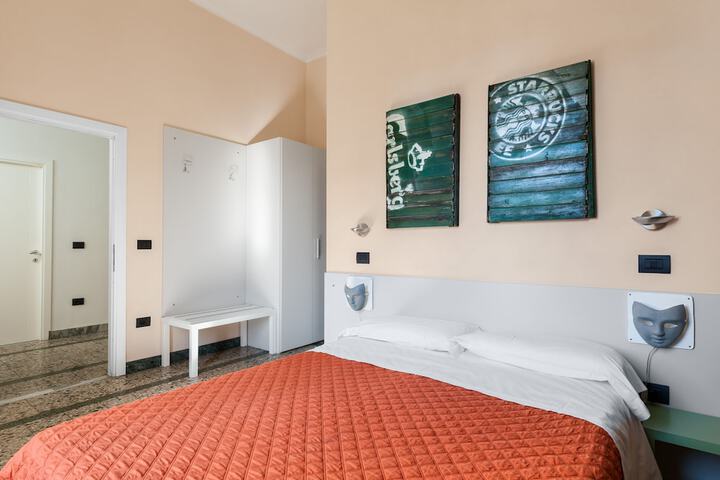 Room 14 of 51
