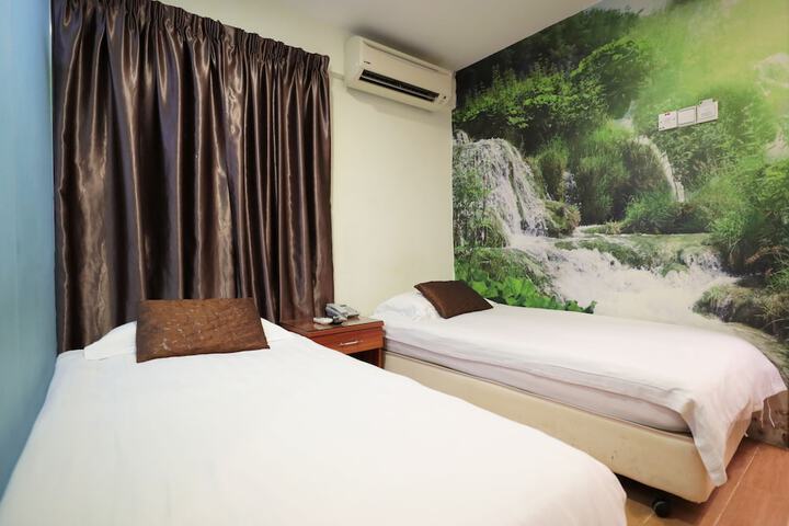 Room 5 of 47