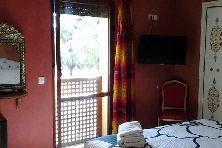 Room 16 of 30