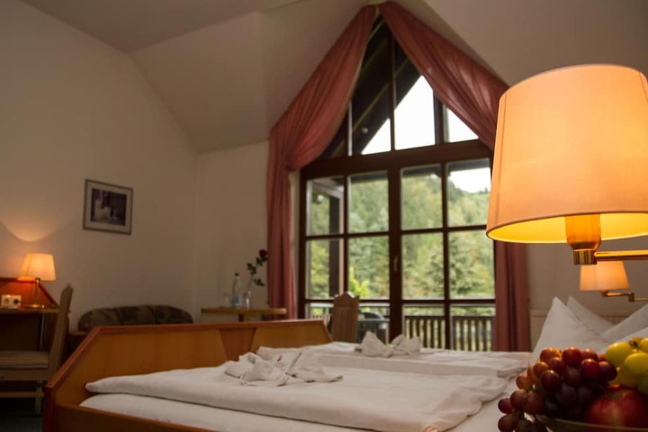 Room 2 of 22