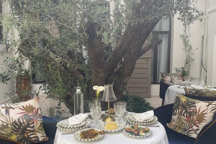 Dining 49 of 61