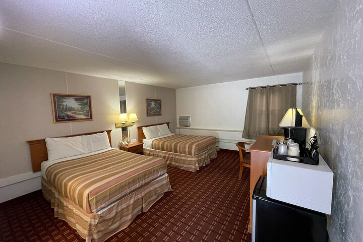 Room 122 of 228