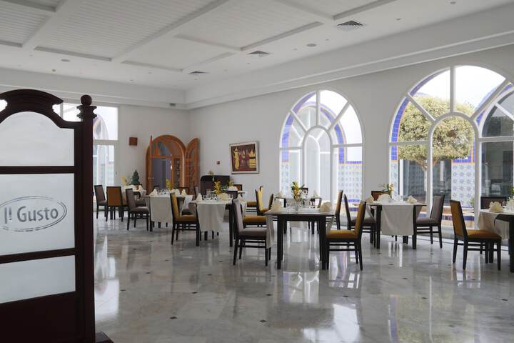 Dining 57 of 145