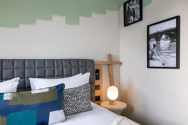 Room 21 of 62