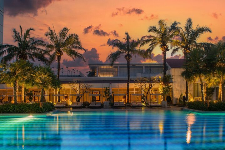 Pools & Facilities