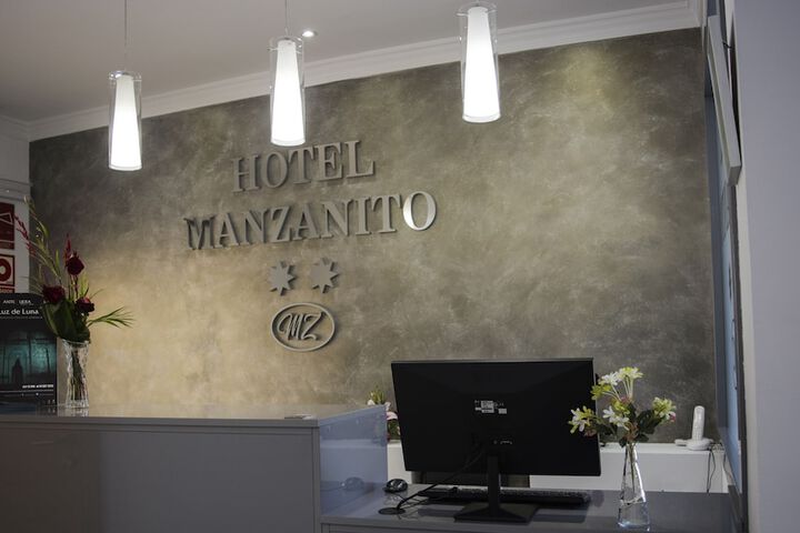 Photo of Hotel Manzanito