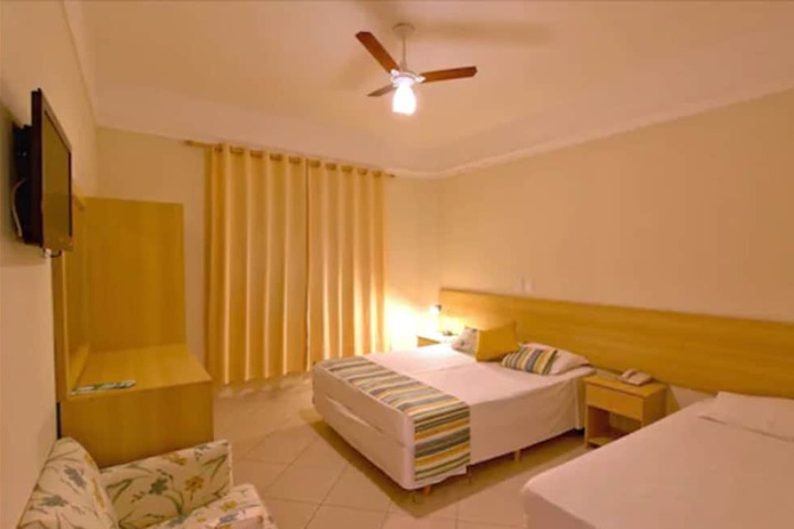 Room 6 of 49