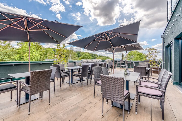 Terrace/Patio 23 of 24