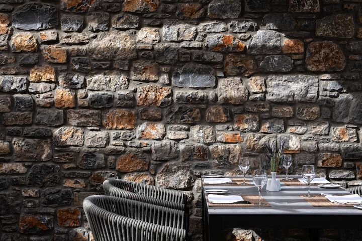 Dining 45 of 70