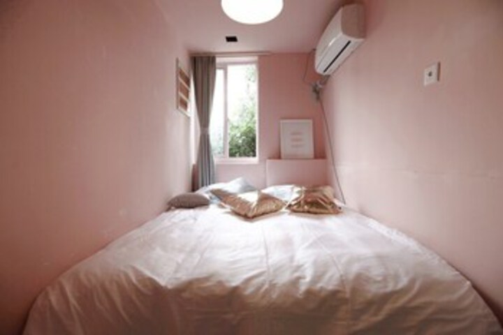 Room 5 of 23