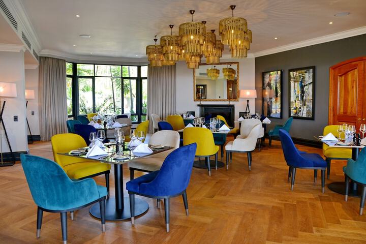 Dining 50 of 73
