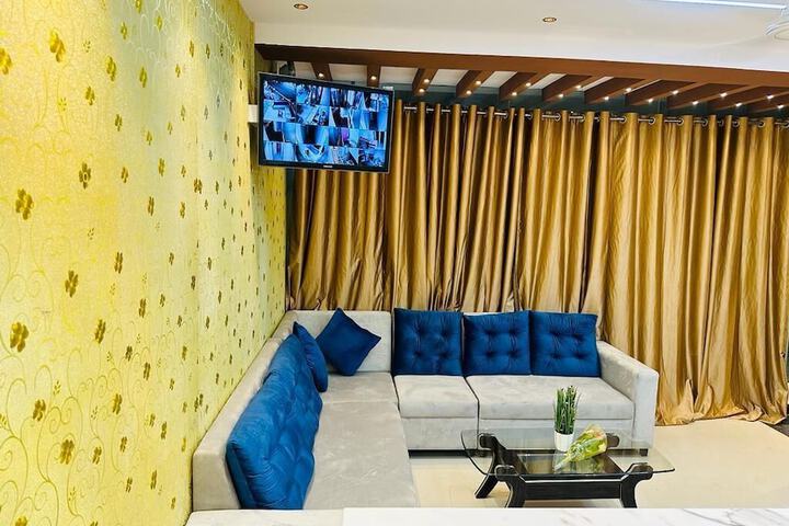 Hotel Interior 2 of 19