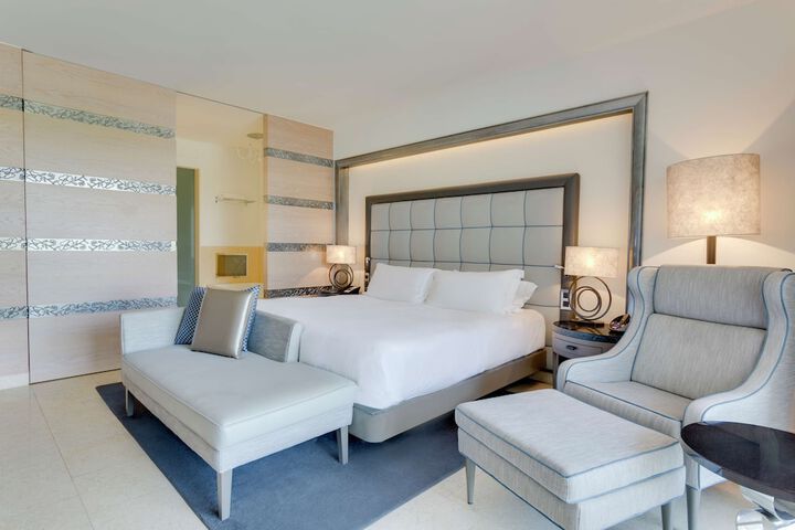 Room 60 of 192