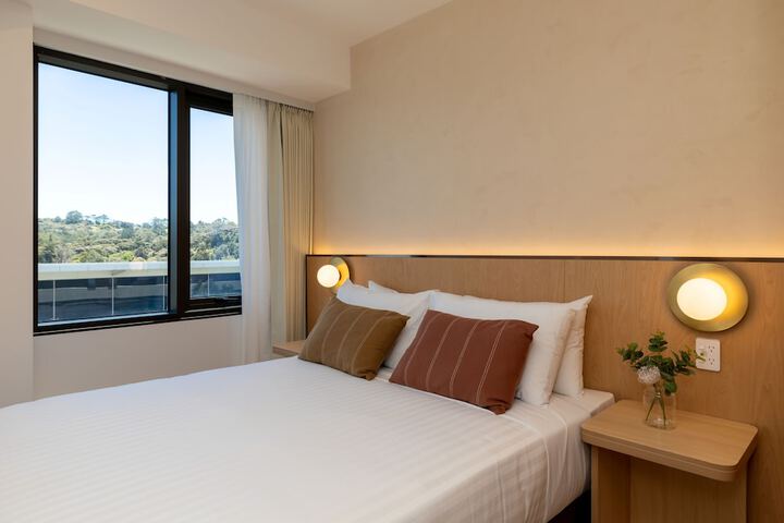 Room 34 of 71