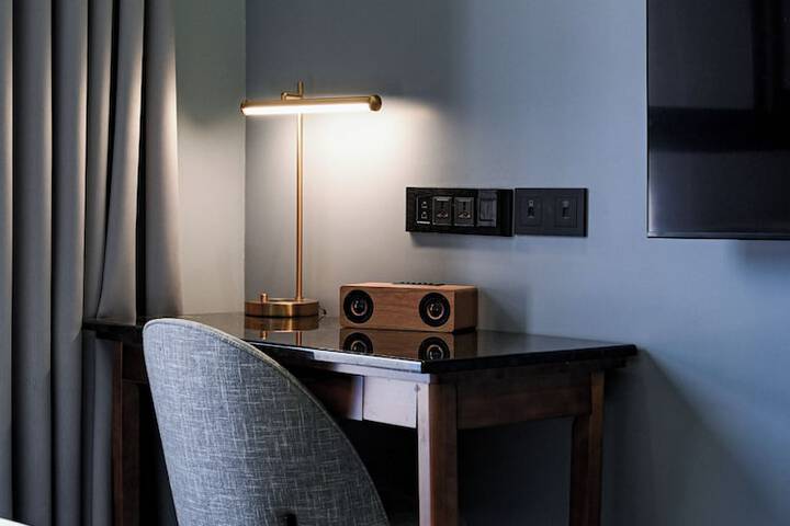 Room 48 of 113