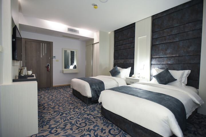 Room 4 of 58