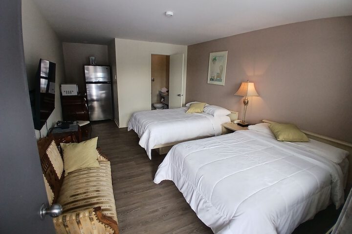 Room 6 of 37