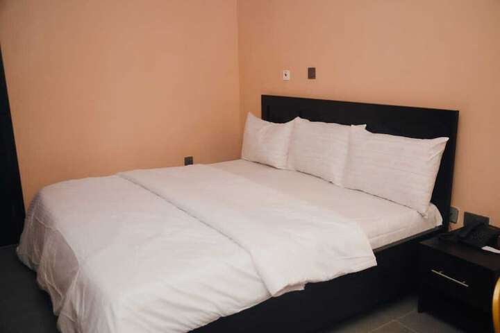 Room 3 of 12