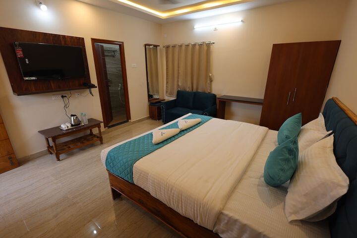 Room 7 of 25